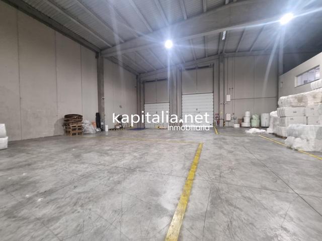 Nave en alquiler en Banyeres de Mariola photo 0