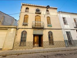 Casa a la venta en el centro de Montaverner (Valencia) photo 0