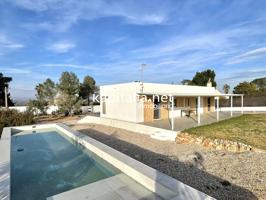 Chalet a la venta en Alberic, urb. San Cristóbal photo 0