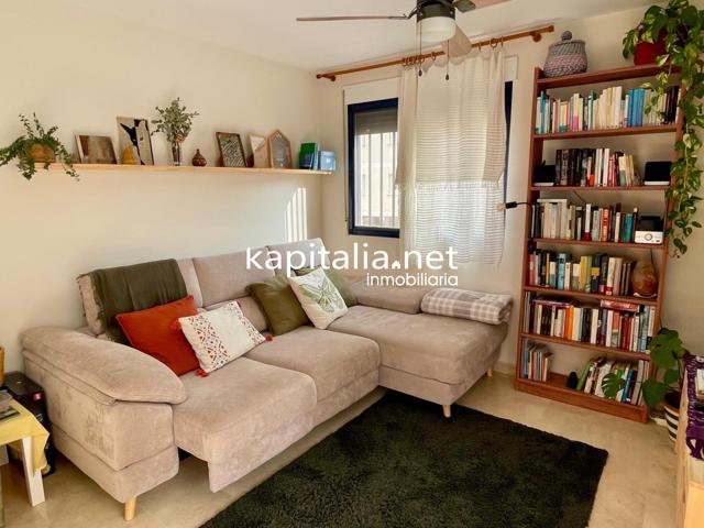 Apartamento a la venta en Guardamar de la Safor. photo 0