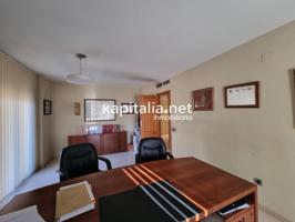 Gran piso a la venta en Ontinyent. photo 0