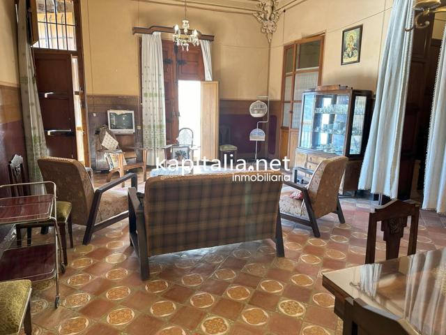 CASA SEÑORIAL EN VENTA EN BOCAIRENT photo 0