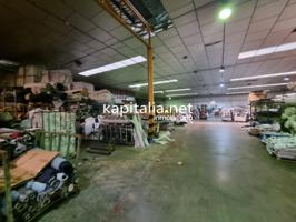 Nave industrial a la venta en Agullent photo 0