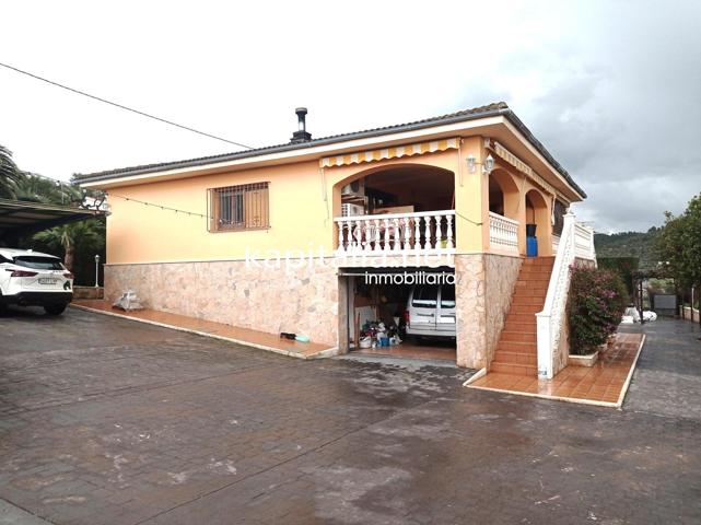 CHALET A LA VENTA EN BENILLUP, CON MAGNIFICAS VISTAS photo 0