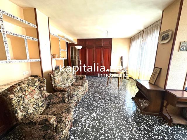 Piso a la venta en el centro de Ontinyent (Valencia) photo 0