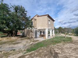 Chalet a la venta en Ontinyent photo 0