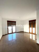 DUPLEX A LA VENTA EN LLUTXENT, ZONA CENTRICA photo 0