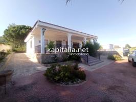 INTERESANTE CHALET A LA VENTA POBLACIÓN ONTINYENT EN EXCLUSIVIDAD ZONA SANTA ANA photo 0