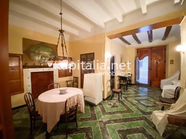 Casa de pueblo a la venta en Salem photo 0