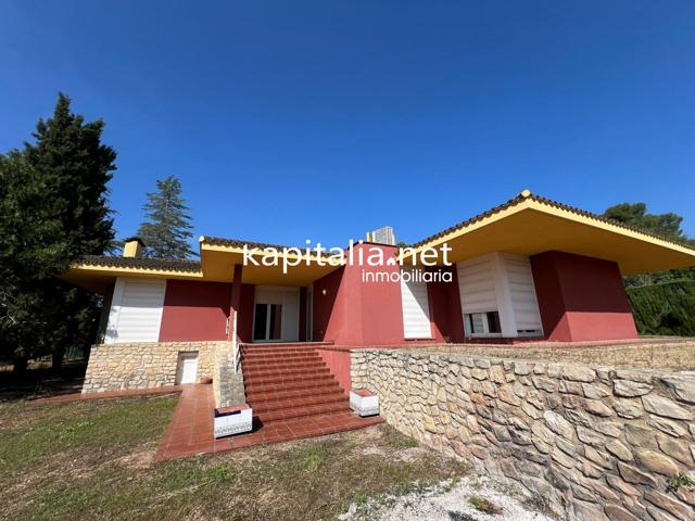 Fantástico chalet a la venta en Ontinyent , zona la Solana . photo 0