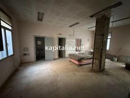 GRAN CASA A LA VENTA EN AGULLENT photo 0