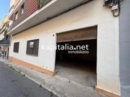 LOCAL CON MUCHAS POSIBILIDADES A LA VENTA EN VALLADA photo 0