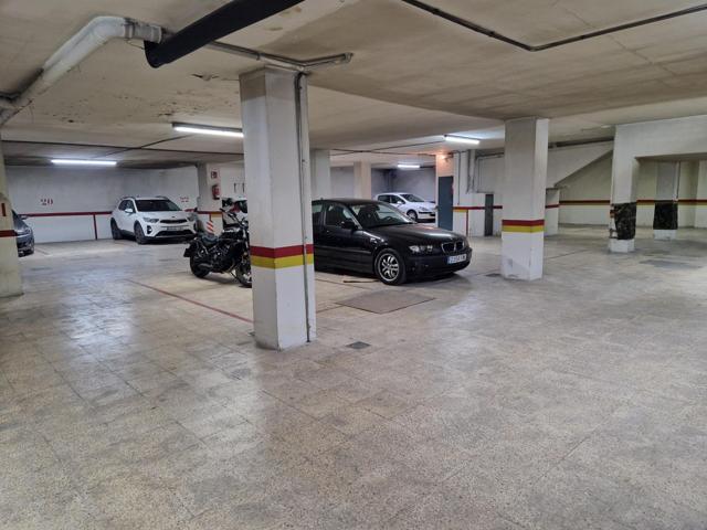 Venta de plaza de parking en zona centro photo 0