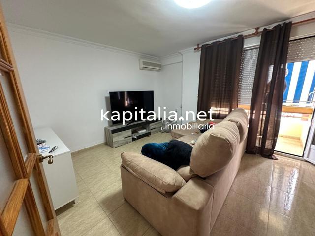 Piso a la venta en Ontinyent (Valencia) photo 0