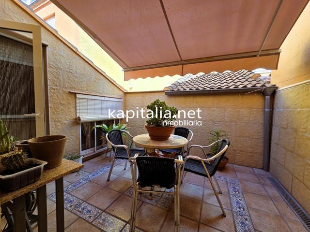 Excelente adosado en venta en Cocentaina photo 0