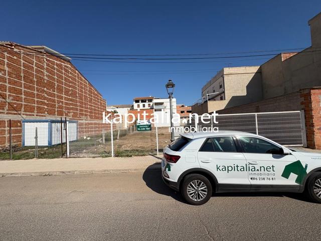 SOLAR URBANO DE 650 METROS A LA VENTA EN LA LLOSA DE RANES photo 0