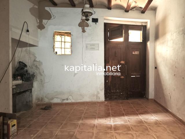 CASA PARA REFORMAR A LA VENTA EN COCENTAINA photo 0