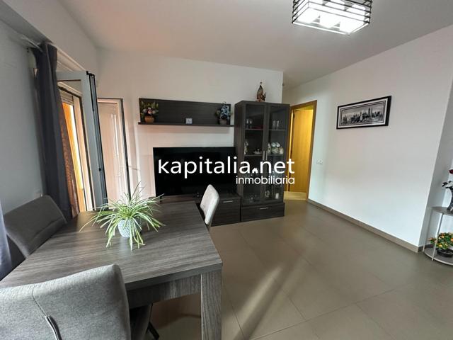 PISO A LA VENTA EN AGULLENT photo 0