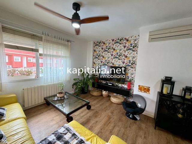 Dúplex con terraza en perfecto estado photo 0