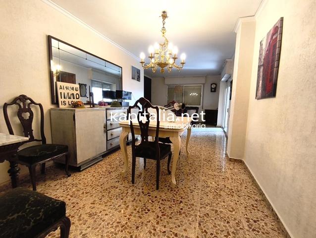 PRIMER PISO CON ASCENSOR Y GARAJE A LA VENTA EN MURO DE ALCOY. photo 0