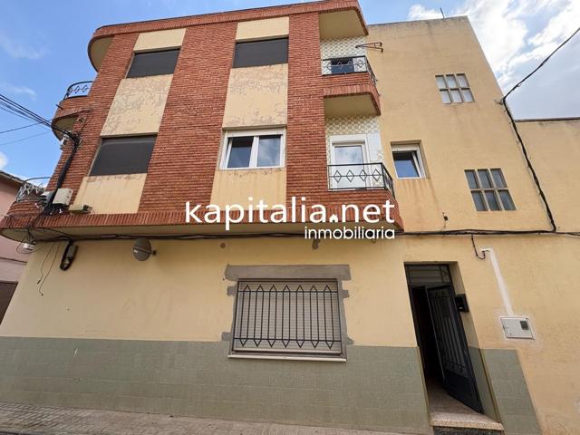 ESTUPENDO PISO LISTO PARA ENTRAR A VIVIR EN CHELLA photo 0