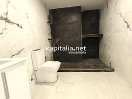 DOS PISOS A LA VENTA EN ONTINYENT, ZONA CERCA DEL AYUNTAMIENTO. photo 0