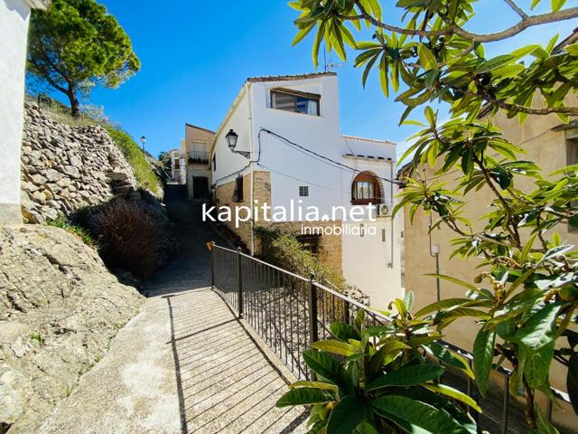 Casa de pueblo en Tollos photo 0