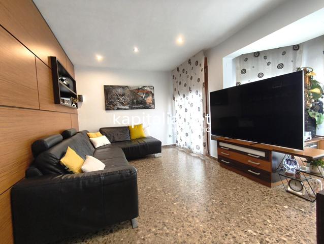 EXCELENTE PISO A LA VENTA EN ONTINYENT, ZONA CENTRICA. photo 0
