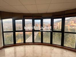 Oficina diáfana en alquiler photo 0