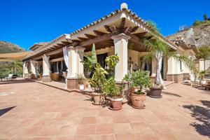 Casa En venta en Marbella Club Golf Resort, Benahavis photo 0