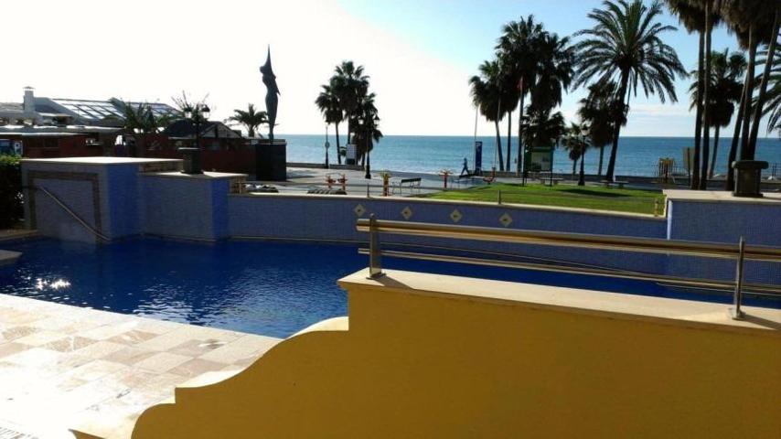 APARTAMENTO EN PRIMERA LÍNEA DE PLAYA CERCA DE PUERTO BANUS photo 0