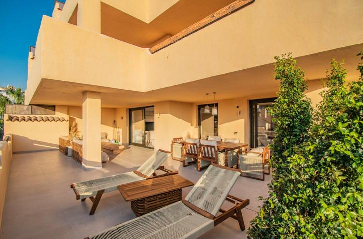 Apartamento Planta Media totalmente reformado en Benahavis photo 0