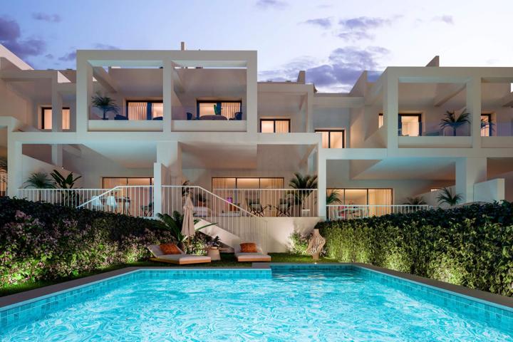 VIVIENDA ADOSADA EN MANILVA CON AMPLIO JARDÍN PRIVADO, SOLARIUM Y SÓTANO. FINALIZADA. photo 0