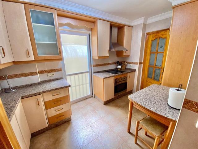 ¡Exclusiva oportunidad en San Luis de Sabinillas, a solo 100 metros del mar! photo 0