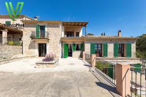 ESPECTACULAR CHALET EN BINISSALEM CON VISTAS PANORAMICAS photo 0