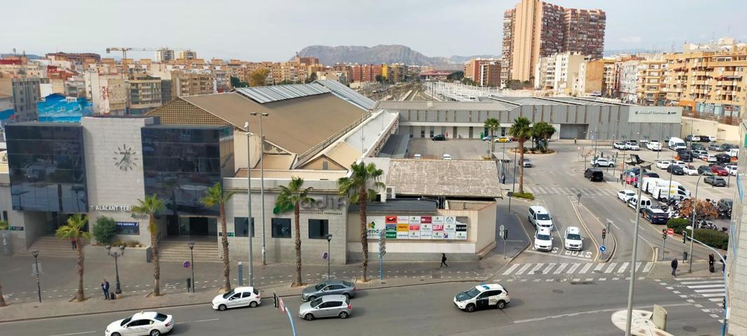 ALICANTE CENTRO JUNTO ESTACION DE RENFE photo 0