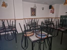 Local comercial (O EN ALQUILER) en buen estado – Ideal para bar o cafetería photo 0