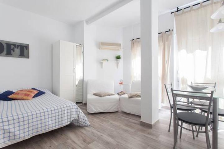 VENTA ESTUDIO EN RAMBLA MENDEZ NUÑEZ - REFORMADO photo 0