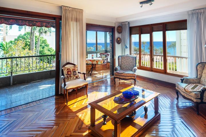 AMPLIO PISO CON VISTAS A LA PLAYA photo 0