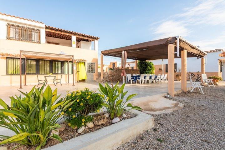 Fantástica casa en primerísima línea de mar. Un balcón al mar photo 0