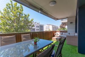 VENTA, PISO DE 3 DORMITORIOS, PISCINA, ASCENSOR, PARKING Y TRASTERO photo 0