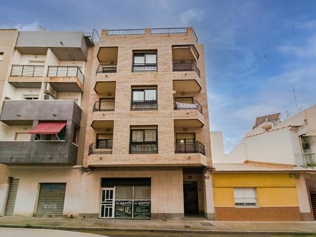 Magnífico piso de 3 habitaciones en Torrevieja, a un paso de todo lo que necesitas photo 0