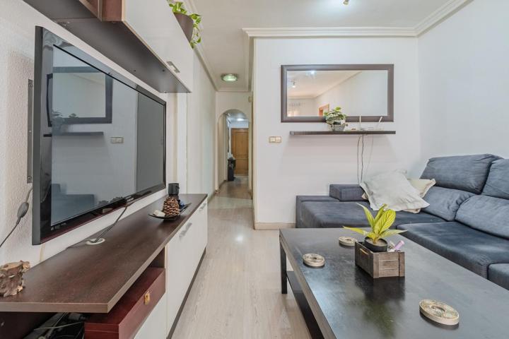 Apartamento de 2 dormitorios en Torrevieja photo 0