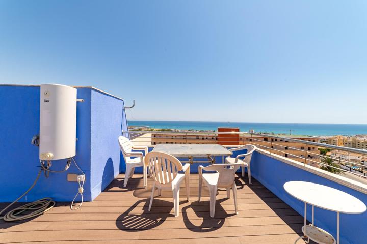 Ático de 3 dormitorios con terraza y solarium con vistas al mar en Torrevieja photo 0