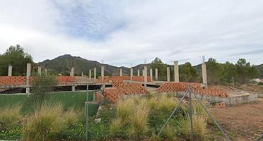 Parcela urbana en obras de 1.900 m2 en Marxuquera photo 0