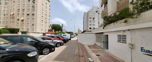 Local COMERCIAL en la playa de Gandia, en C-La Rabida photo 0