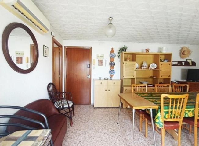Luminoso apartamento a tan solo 150 metros del mar en playa de Bellreguard, Valencia photo 0