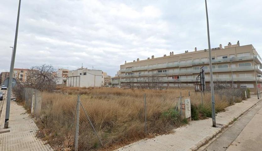 Suelo urbano de 3.906 m2 en Oliva, Valencia photo 0