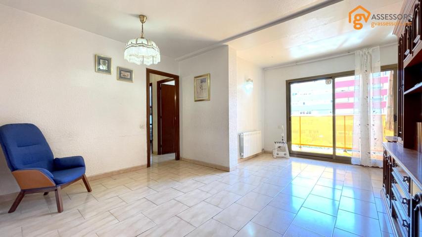80m², 3 hab, balcon photo 0