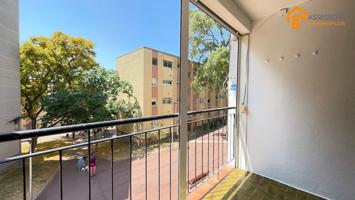 86M², 3 HAB, BALCÓN Y ASCENSOR photo 0